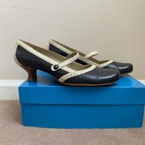 Vintage Kitten Heels